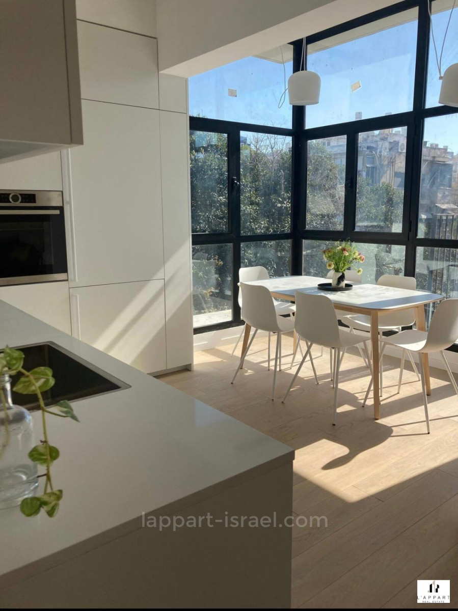 Apartment 4 Rooms Tel Aviv City center 175-IBL-3287
