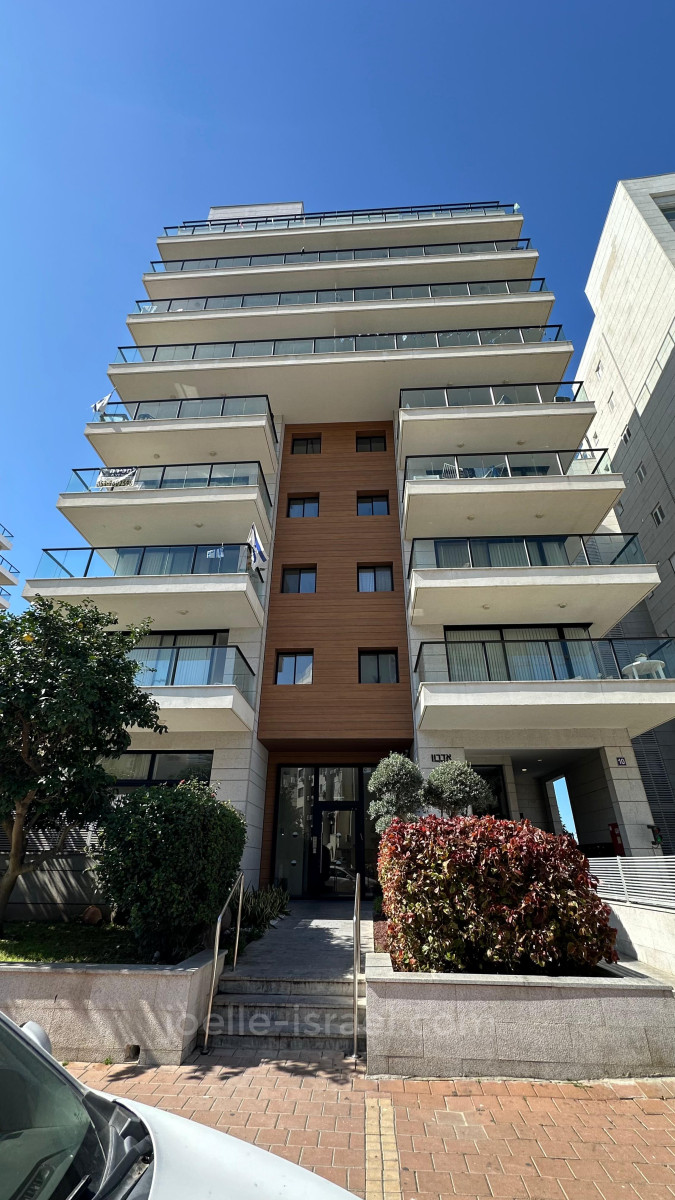 Appartement 4 pièces Netanya Centre Ville 316-IBL-1671