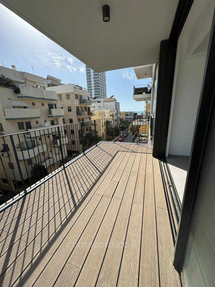 Appartement 4 pièces Tel Aviv quart de la mer 342-IBL-6595