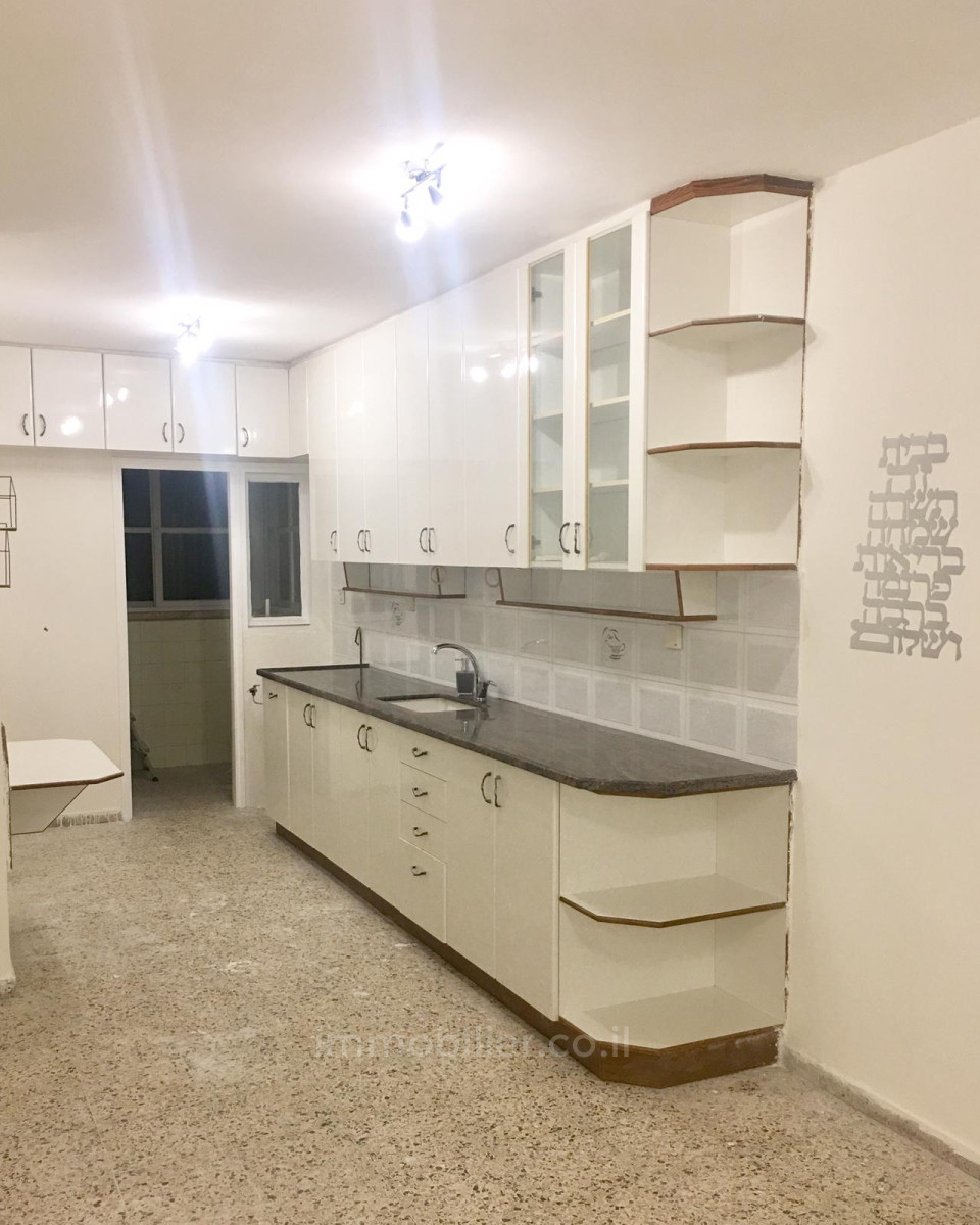 Apartment 3 Rooms Hadera City center 379-IBL-280