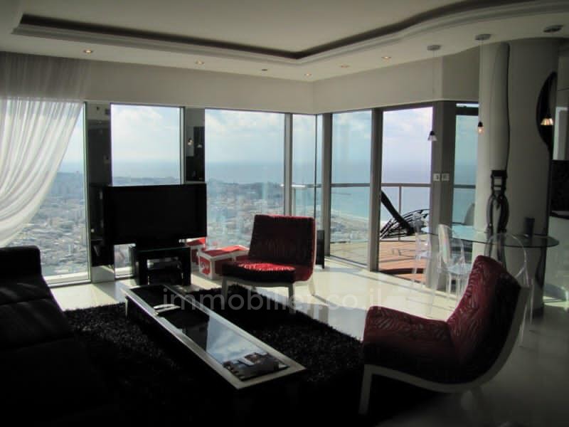 Mini-Penthouse 4 pièces Tel Aviv Neve Tsedek 457-IBL-895