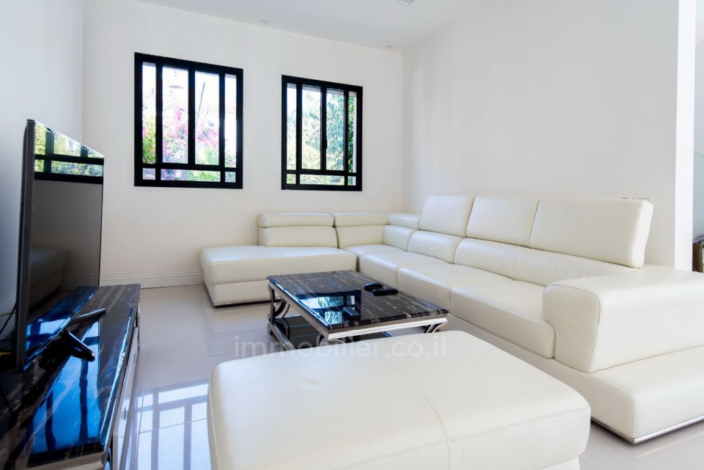 Cottage 8 Rooms Netanya Pardes Hagdoud 460-IBL-88