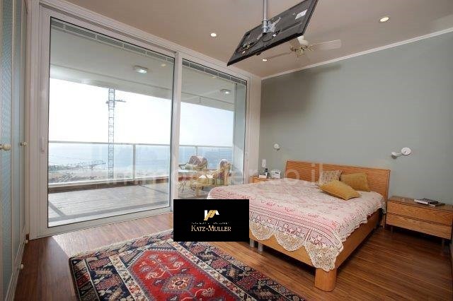 Apartment 5 Rooms Netanya Ir Yamim 478-IBL-151