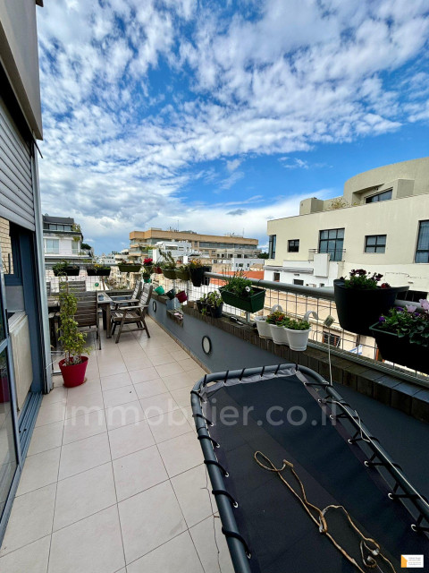 Purchase Apartment Tel Aviv