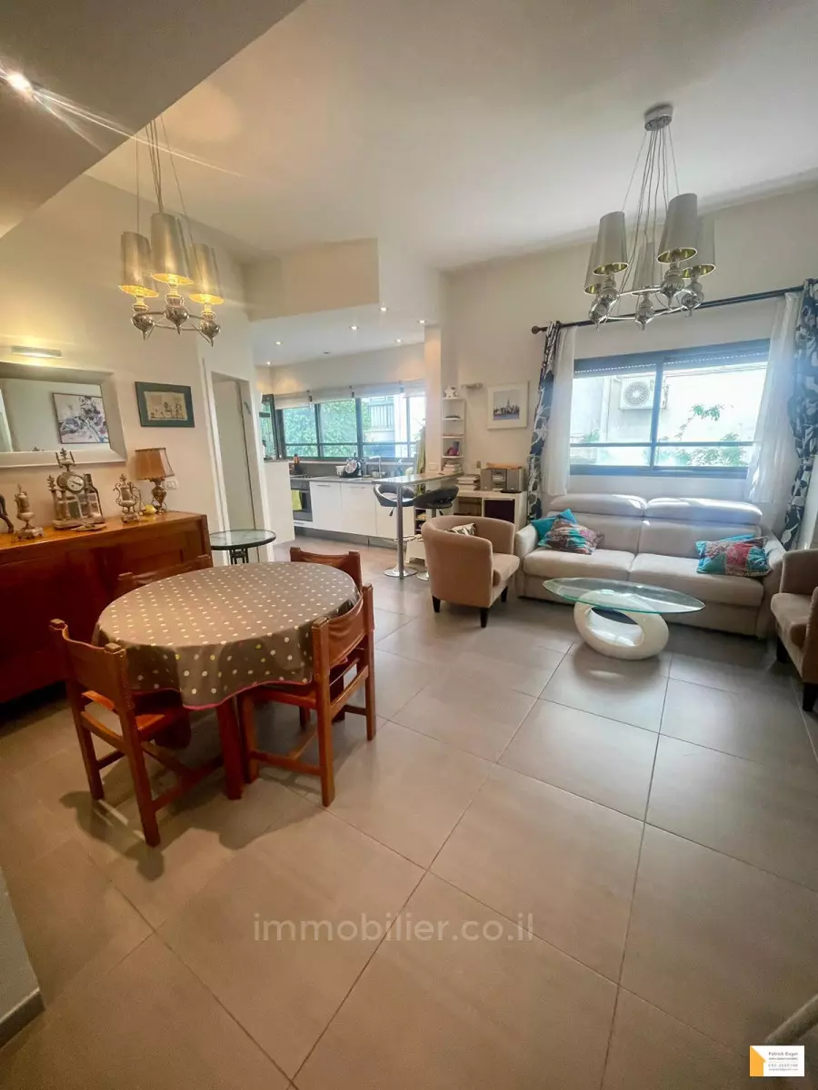 Apartment 3 rooms Tel Aviv quarter of the sea 232-IBL-3882