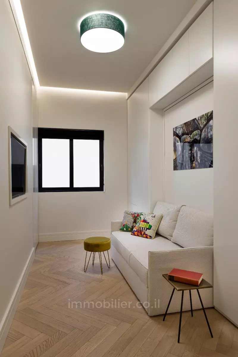 Apartment 3 rooms Tel Aviv quarter of the sea 232-IBL-3958