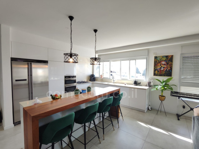 Purchase Apartment Bat yam