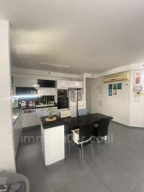 Apartment 4 rooms Ramat Gan Ramat gan 342-IBL-6865