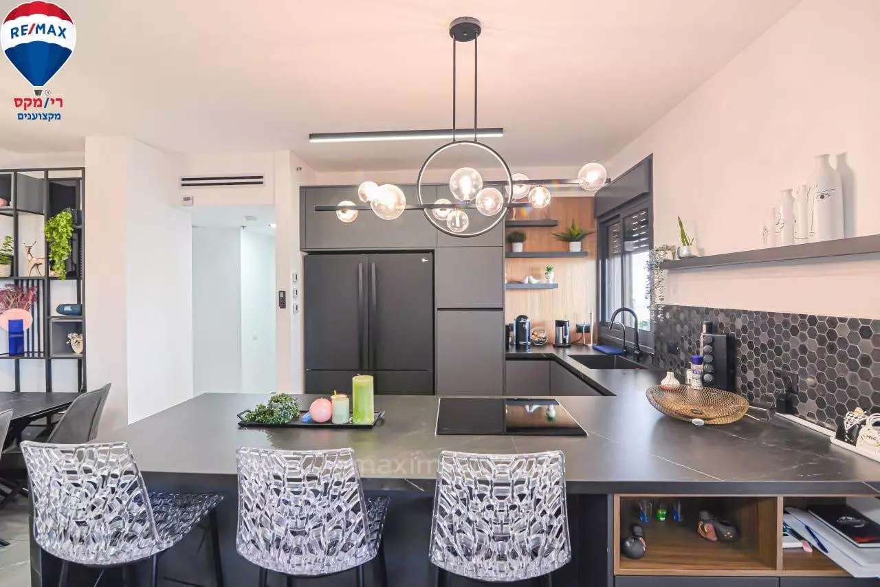 Apartment 5 rooms Hadera City center 379-IBL-429