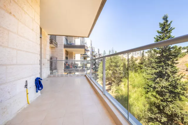 Apartment 4 rooms Jerusalem Arnona