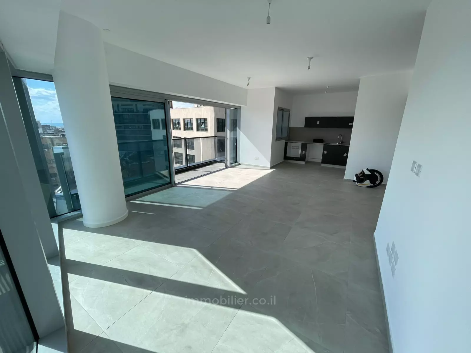 Apartment 4 rooms Tel Aviv Florentine 457-IBL-1465