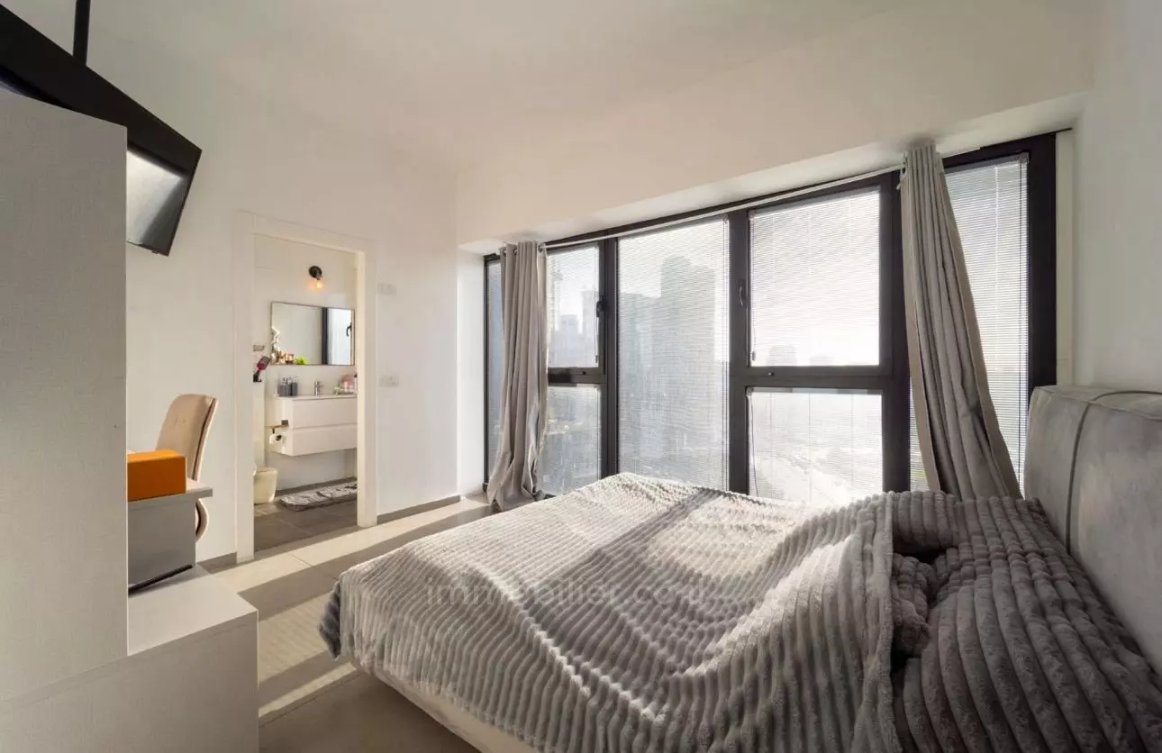 Apartment 5 rooms Ramat Gan Ramat gan 457-IBL-1500