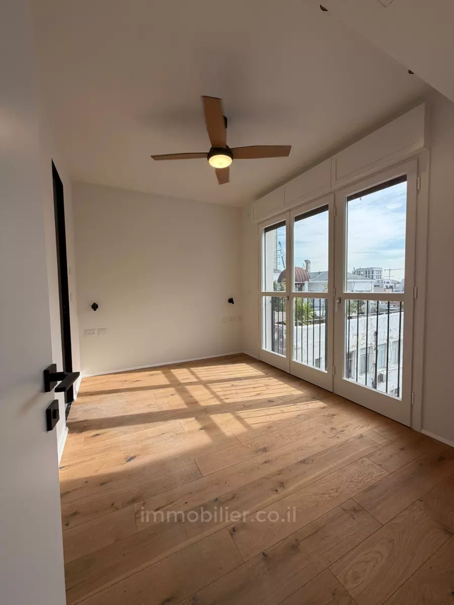 Penthouse 3 rooms Tel Aviv Neve Tsedek 627-IBL-52