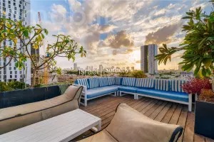 Penthouse 4.5 rooms Tel Aviv City center