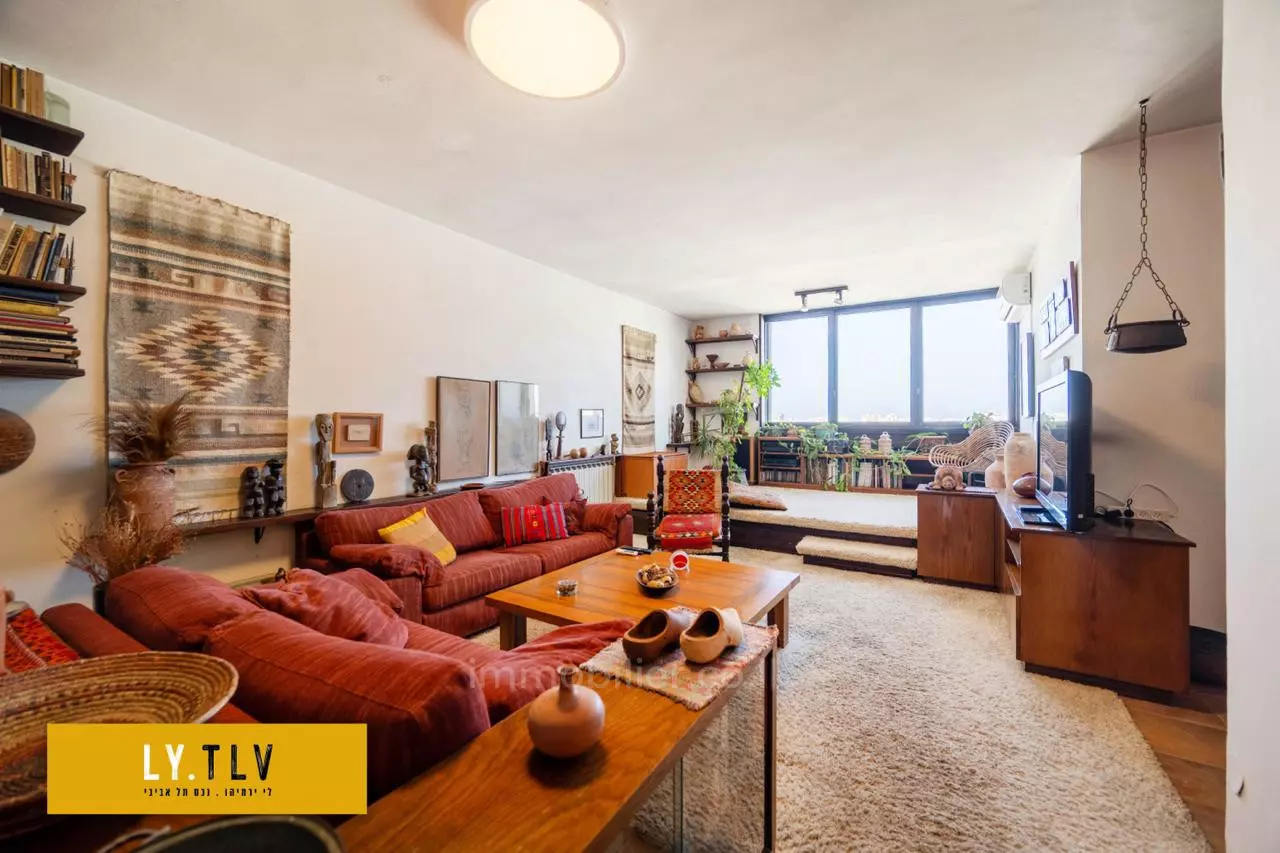 Apartment 4 rooms Tel Aviv Bavli 804-IBL-108