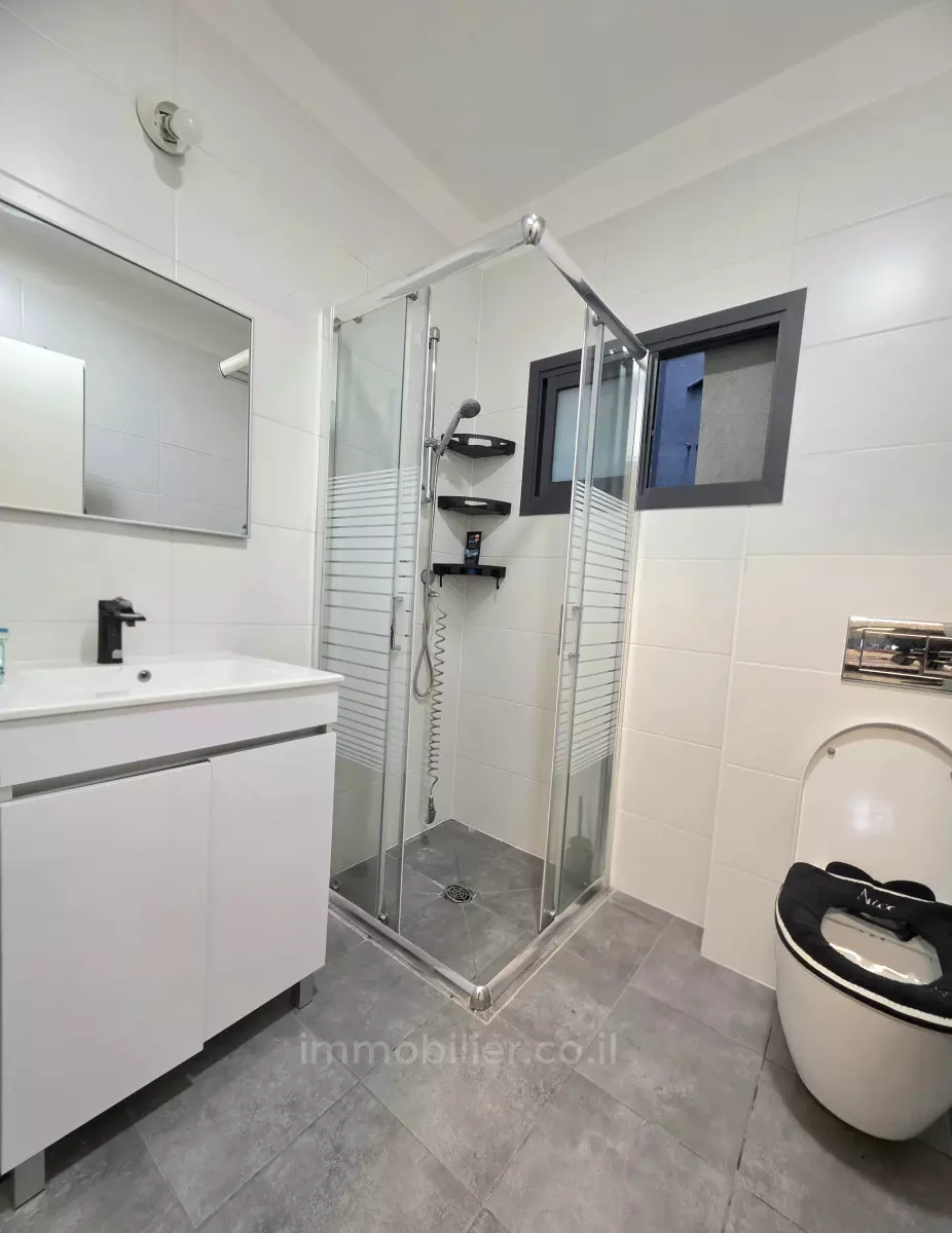 Apartment 4 rooms Bat yam Bat yam 854-IBL-15