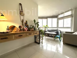 Departamento 3 habitaciones Tel Aviv Vecindario marítimo