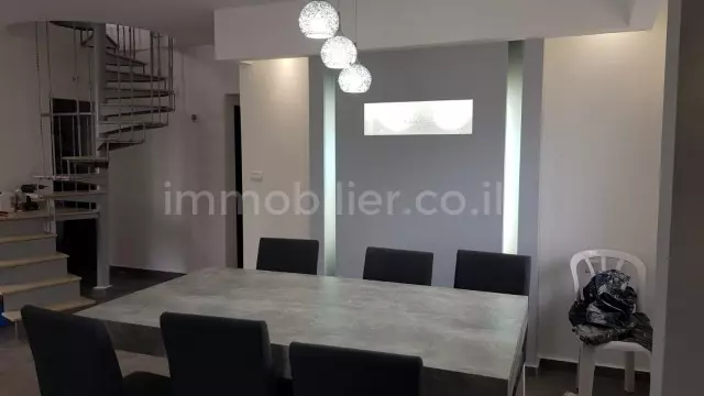 Cabaña 4 habitaciones Ashdod Yud Alef