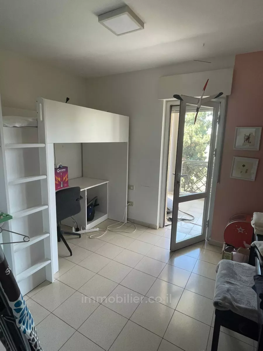 Dúplex 6 habitaciones Jerusalén Abu Tor 245-IBL-1941