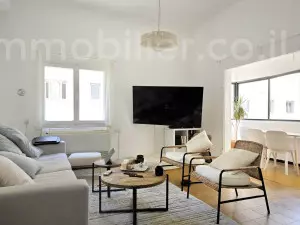 וילה 2.5 חדרים תל אביב לב תל אביב