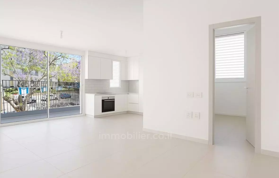 דירה 4 חדרים תל אביב בבלי 232-IBL-3946