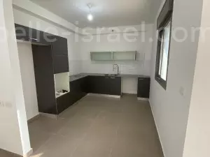 דירה 4 חדרים נתניה אגמים