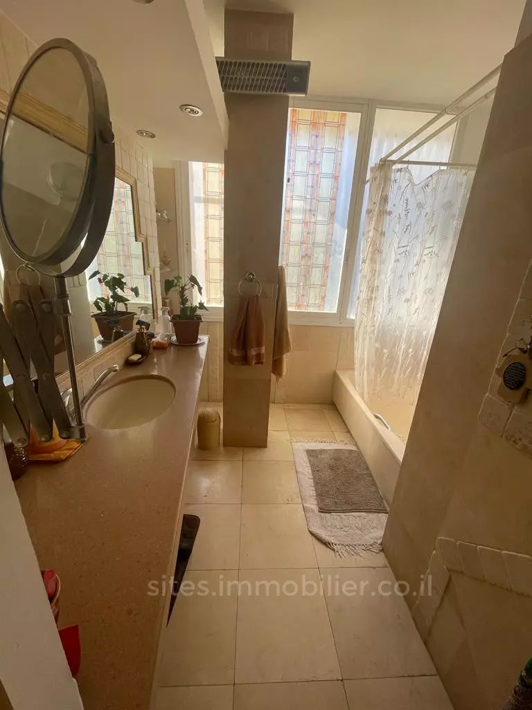 דירה 3 חדרים נתניה מרכז העיר 457-IBL-1280