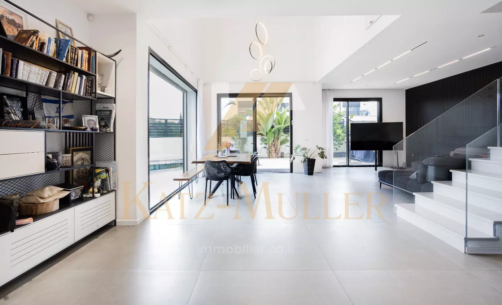 וילה 8 חדרים כפר יונה כפר יונה 478-IBL-367