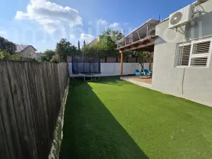 קוטג 4 חדרים גן יבנה גן יבנה