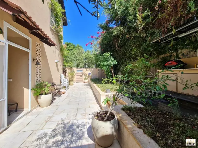 קוטג 5.5 חדרים רעננה מזרח