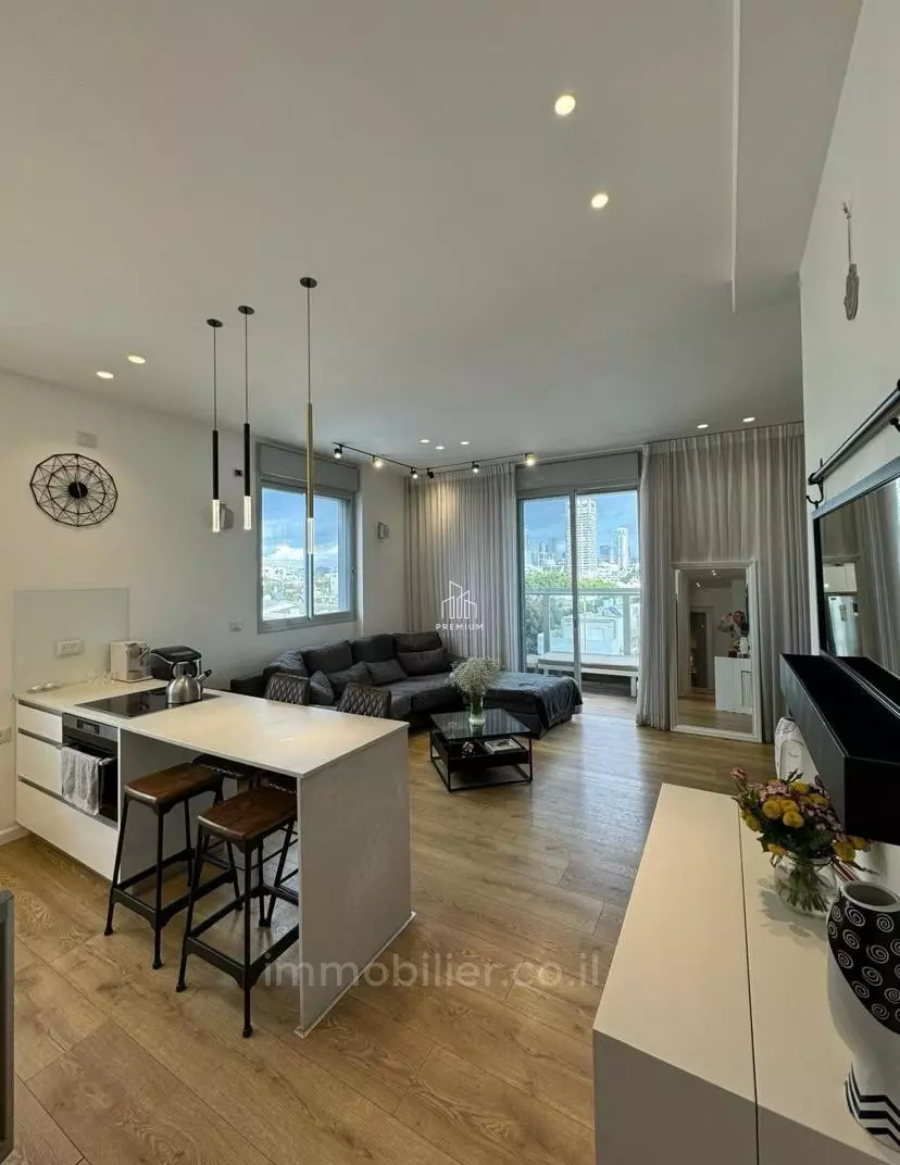 דירה 2.5 חדרים תל אביב דיזינגוף 627-IBL-19