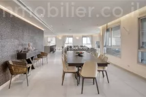 דירה 8 חדרים נתניה נתניה