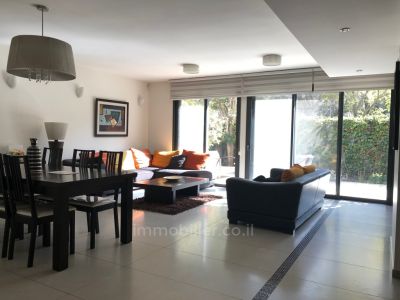 En plein coeur de la Mochava Germanit