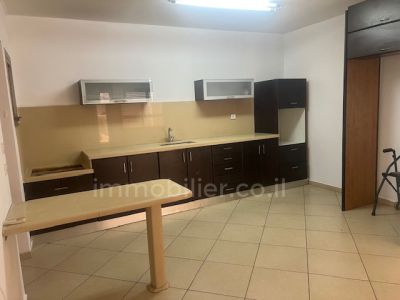 A ne pas manquer !,Agréable,Avec terrasse,Bel appartement,Bonnes orientations,Calme,Clair,En bon etat,Endroit calme