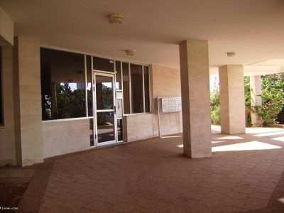 דירה עם מרפסת,במקום שקט,לא להחמיץ!