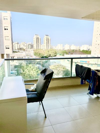 Appartement 5 pièces géant a louer a Ashdod
