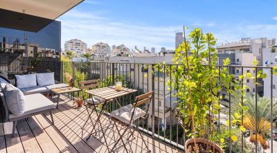 in center,with terrace,Well arranged,Calm,in a new building,New,Renovated,Roomy