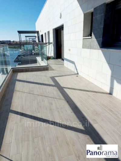 en un hermoso edificio,agradable,Minipenthouse,Proyecto de calidad