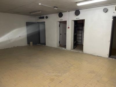 Underground storage units for rent in Jerusalem