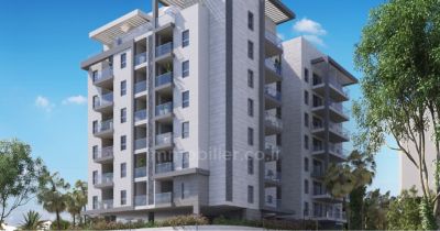 עם מרפסת,בבניין יוקרה,במרכז,מרפסת עם נוף לים,מיקום מצויין,קומה גבוהה עם נוף,קרוב לים,עם נוף לים,לא להחמיץ!,נעימה,מסודרת,מוארת,בבניין חדש,חדשה,יפה,מציאה,כיווינם טובים,מרוהט קומפלט,פרוייקט איכותי