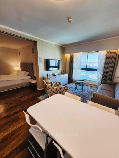 ¡No se lo puede perder!,agradable,En el centro,Balcón con vista al mar,Departamento bonito,bien arreglado,Buena ubicación,Buen negocio,Buena oportunidad,Buena orientación,tranquilo,luminoso,En una calle tranquila,en un hermoso edificio,En buen estado,Lugar tranquilo,Totalmente amueblado,Piso alto con vista,Grande,Estándares altos,excelente estado,Lujoso,Espléndido,nuevo,Cerca del mar,Proyecto de calidad,Vista al mar