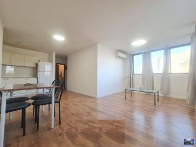 With not missing!,Pleasant apartment,in center,Beautiful apartment,Good site ,Good bargain,Good occasion ,Clear,In good condition,Calm place ,Entirely piece of furniture, Near to the sea