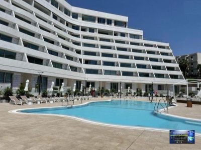 לא להחמיץ!,נעימה,במרכז,יפה,מסודרת,מיקום מצויין,מציאה,כיווינם טובים,שקטה,מוארת,בבניין יוקרה,במקום שקט,מרוהט קומפלט,סטנדרטים גבוהים,תקרה גבוהה,דירת יוקרה,מפוארת,חדשה,קרוב לים,פרוייקט איכותי,עם נוף לים