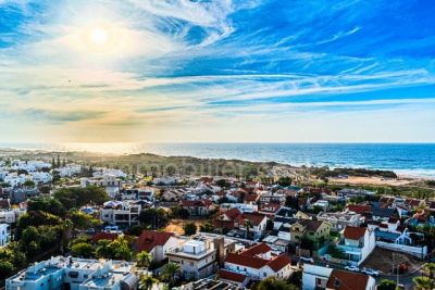 לא להחמיץ!,נעימה,במרכז,עם מרפסת,יפה,מסודרת,מיקום מצויין,בבניין יוקרה,בבניין חדש,קומה גבוהה עם נוף,גדולה,מושקעת,מפוארת,קרוב לים,מרווחת,עם נוף לים