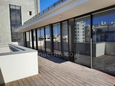 avec terrasse,dans un bel immeuble,Au centre,Bon emplacement,Grand,Proche de la mer,bien agencé,dans un immeuble neuf,spacieux,Bel appartement,Magnifique