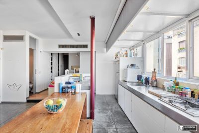 avec terrasse,investi,Au centre,Endroit calme,Bonne affaire