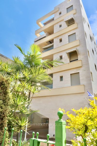 Superbe appartement de 4 pièces au cœur de la belle ville de Hadera !