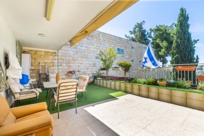 Ramat Danya - Great Sukkah Terrace