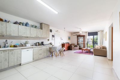 New Building - Kiryat Menachem - 4 Rooms