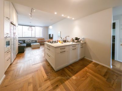 מהממת למכירה במרחק צעדים ספורים מהים